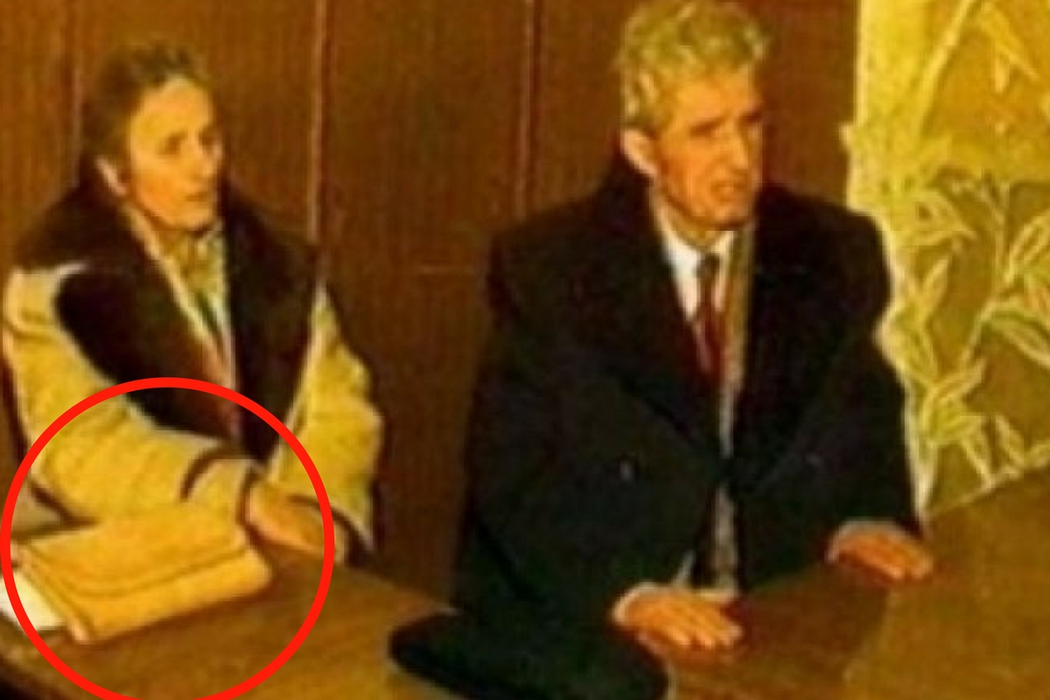 Ce avea Elena Ceaușescu în geantă la Revoluția din 1989!