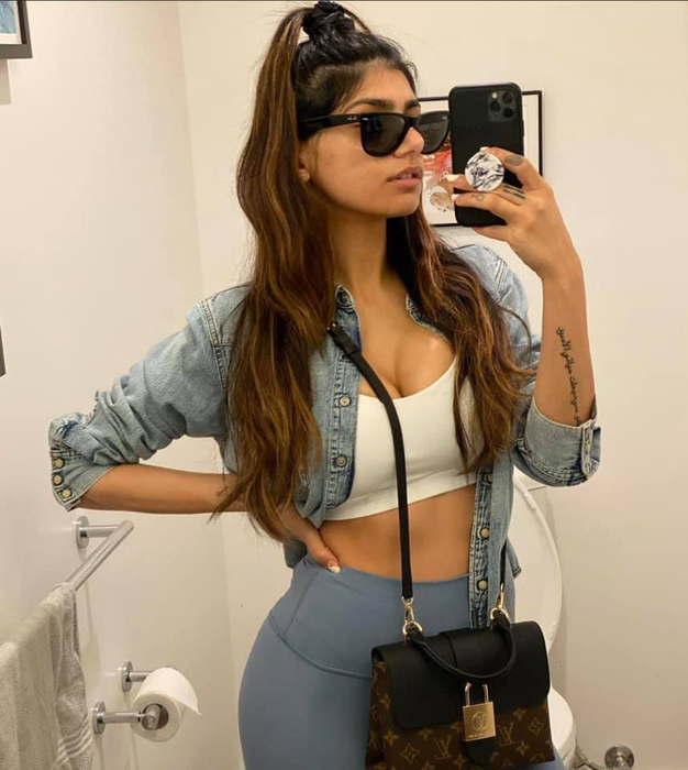 Mia Khalifa lovește din nou! Filmulețul incendiar care a isterizat internetul GALERIE FOTO + VIDEO