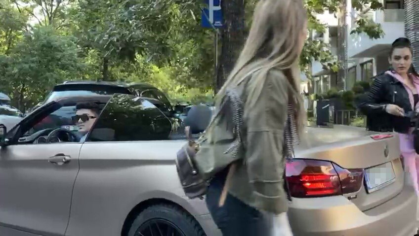 Fiica Andreei Esca s-a întâlnit cu o amică