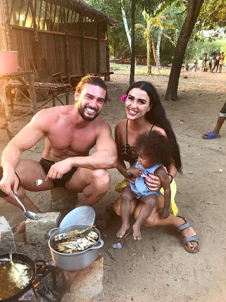 Daniela Crudu, dependentă de operații estetice de 10 ani! Cum arăta la debutul în showbiz, când era blondă şi fără silicoane