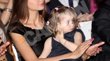 VIDEO Mama lui Moni: Monica a dat-o cu capul de perete pe Irina pentru ca fetita a intrebat-o daca o sa doarma la Izvorani sau in apartamentul din Bucuresti