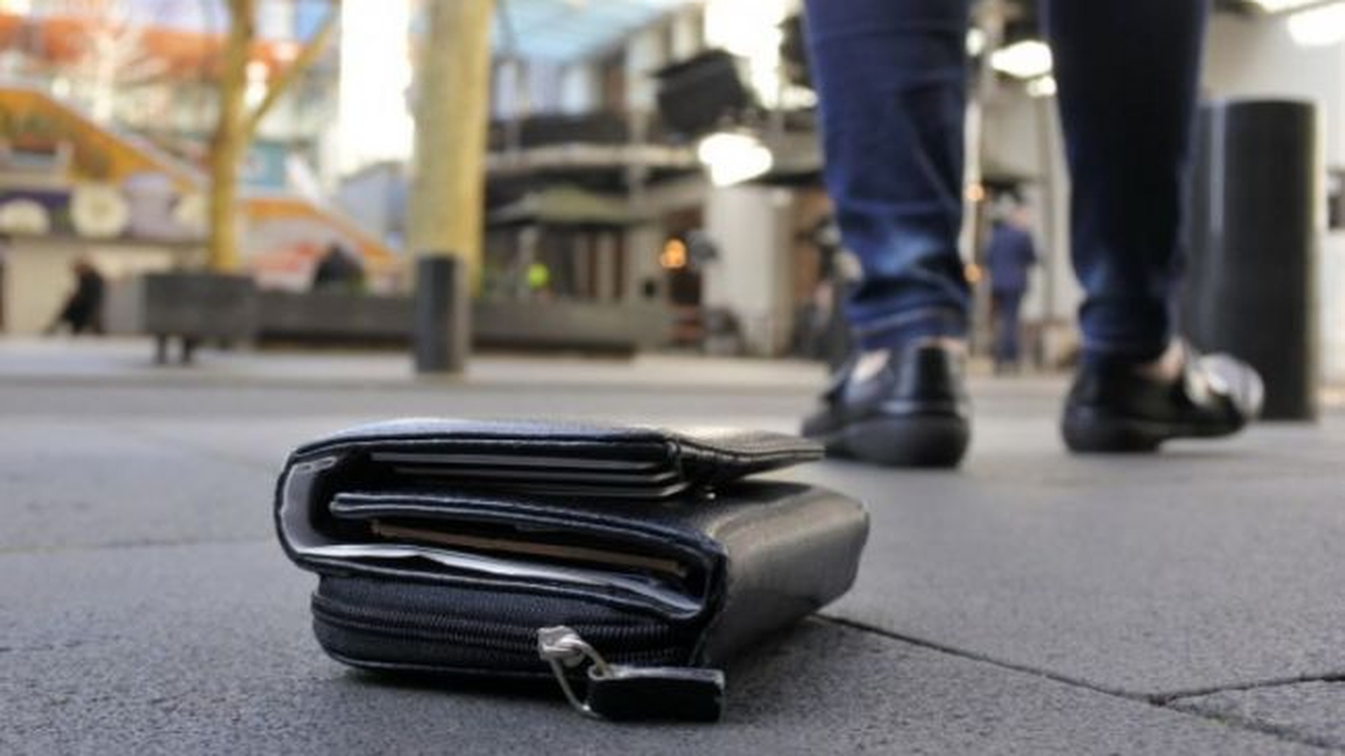 Nimeni n-a revendicat un portofel găsit în Botoșani. Ce s-a întâmplat cu banii