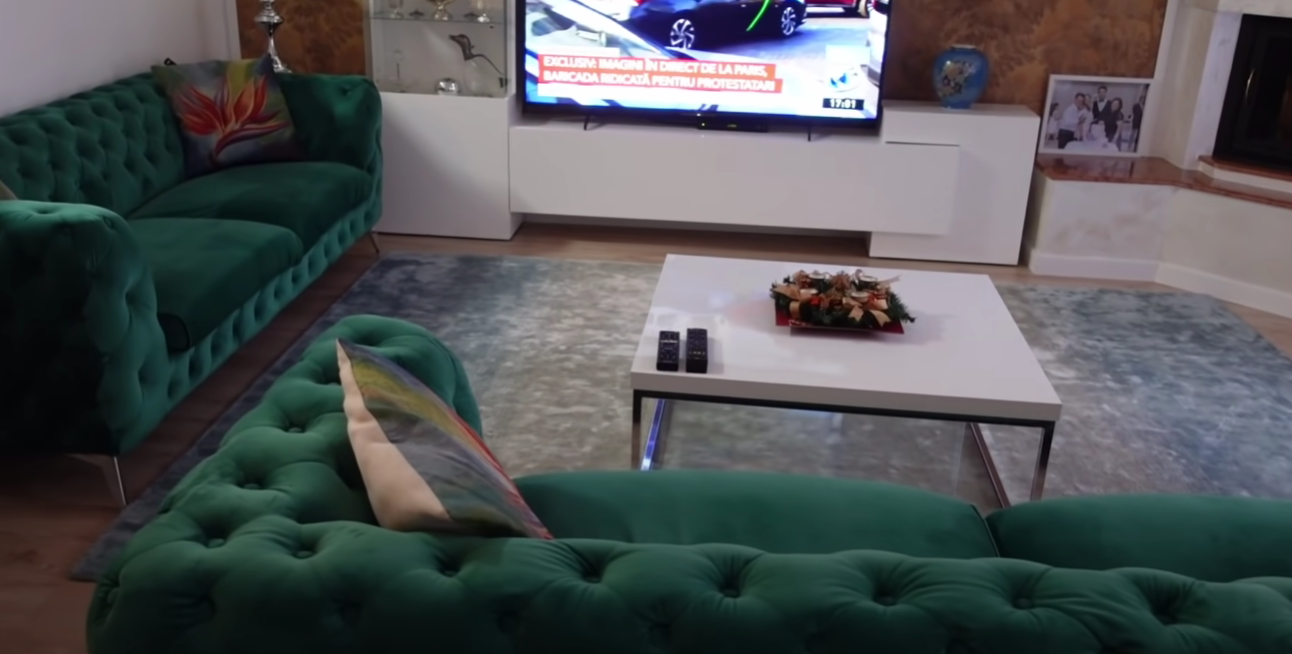 Nea Mărin locuiește într-o vilă de 200.000 de euro/ Sursa foto: Captură video