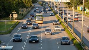 Alertă pentru șoferii care au astfel de plăcuțe de înmatriculare! Sunt interzise cu desăvârșire