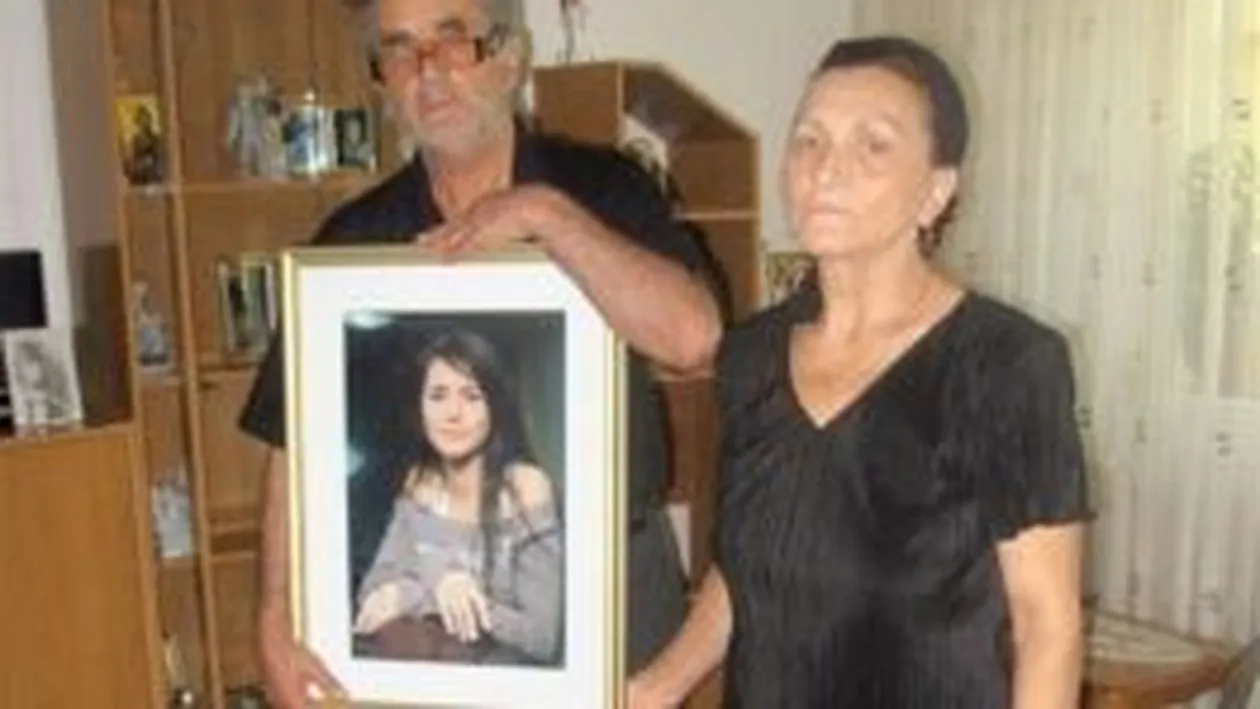 Detalii despre ultimele momente din viaţa mamei Mădălinei Manole! Fratele artistei a spus totul îndurerat: ”O luptă grea!”