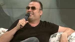 Dan Helciug a venit cu băiatul la TV! Artistul e tare mândru de băieţelul lui, care l-a impresionat pe Cătălin Măruţă cu talentul său