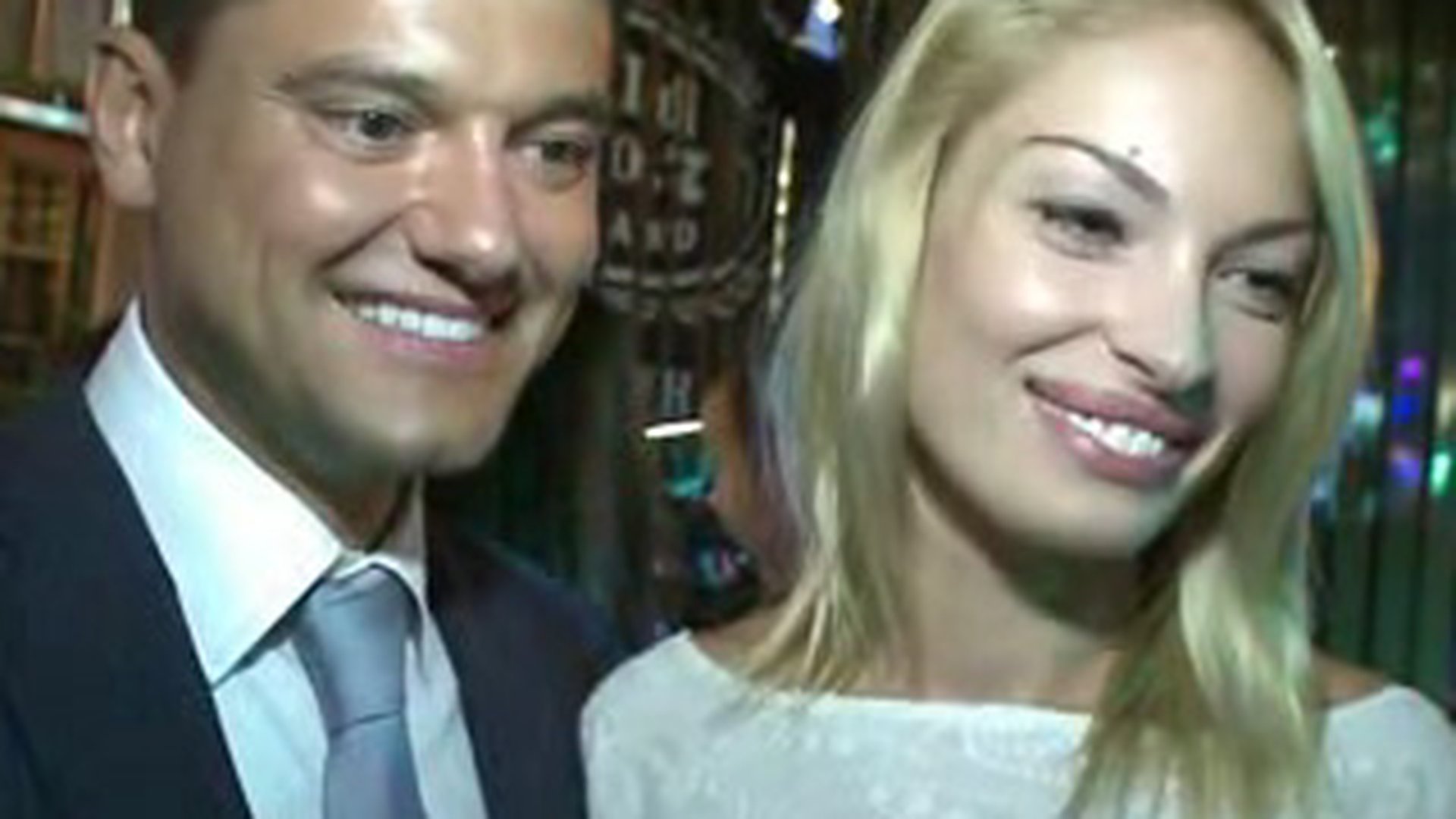 Cristi Boureanu merge la nunta Elenei Basescu: "Nu am hotarat inca daca voi face un dar sau un cadou"
