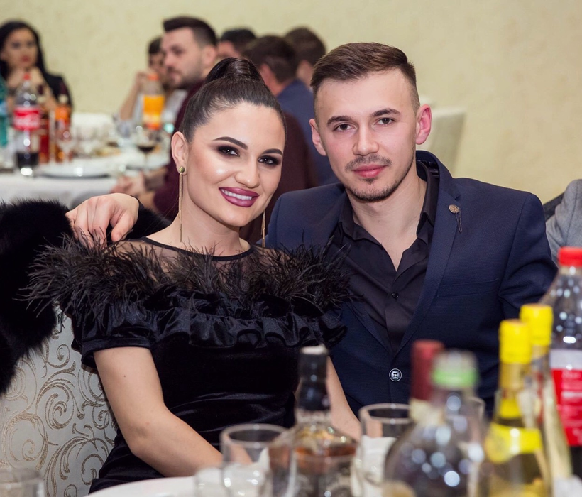 EI sunt cel mai nou cuplu din muzica populară! La anu vor face două… nunți