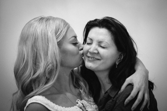 Delia, la cuţite cu mama ei! Cântăreaţa şi-a făcut bagajele şi a plecat de acasă: “Am surprins-o…“