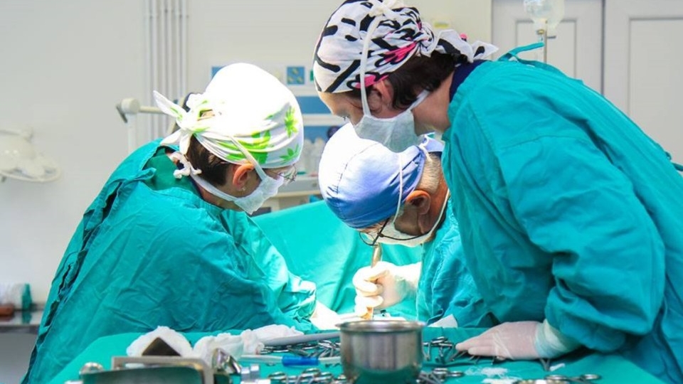 Splină gigantă, de peste 6 kg, extirpată cu succes de medicii din Baia Mare