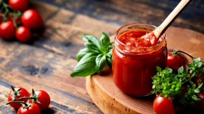 Sucul de roșii și soia reduce inflamația la adulții cu obezitate