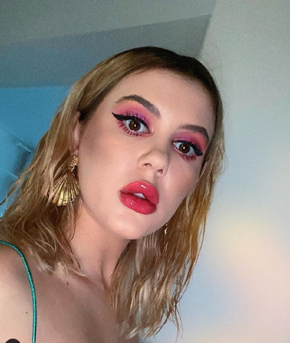 Emily Burghelea a demisionat de la Acces Direct