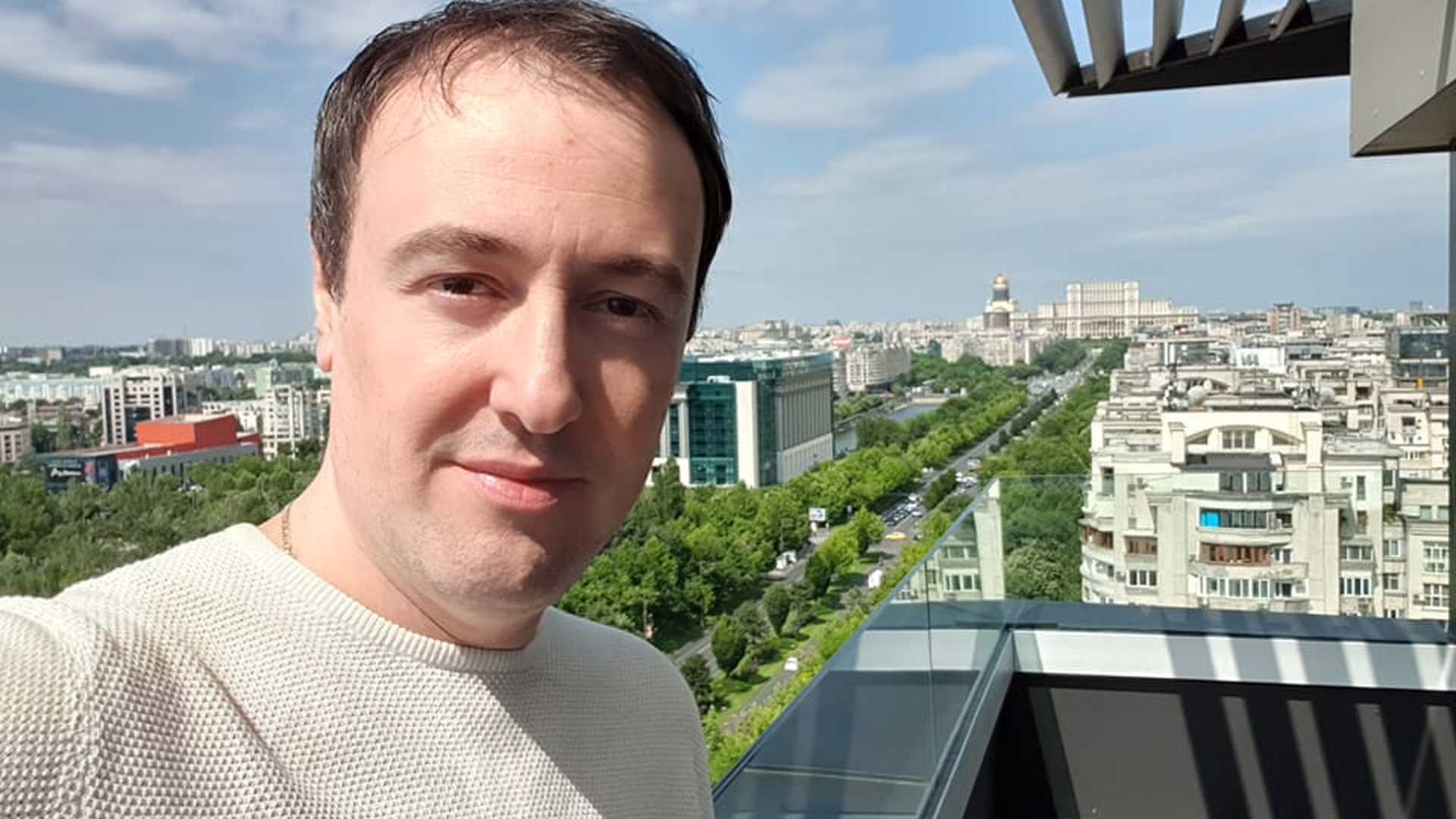 Decizie finală! Călin Geambașu a câştigat custodia fiului său. Câţi bani trebuie să primească de la fosta soţie