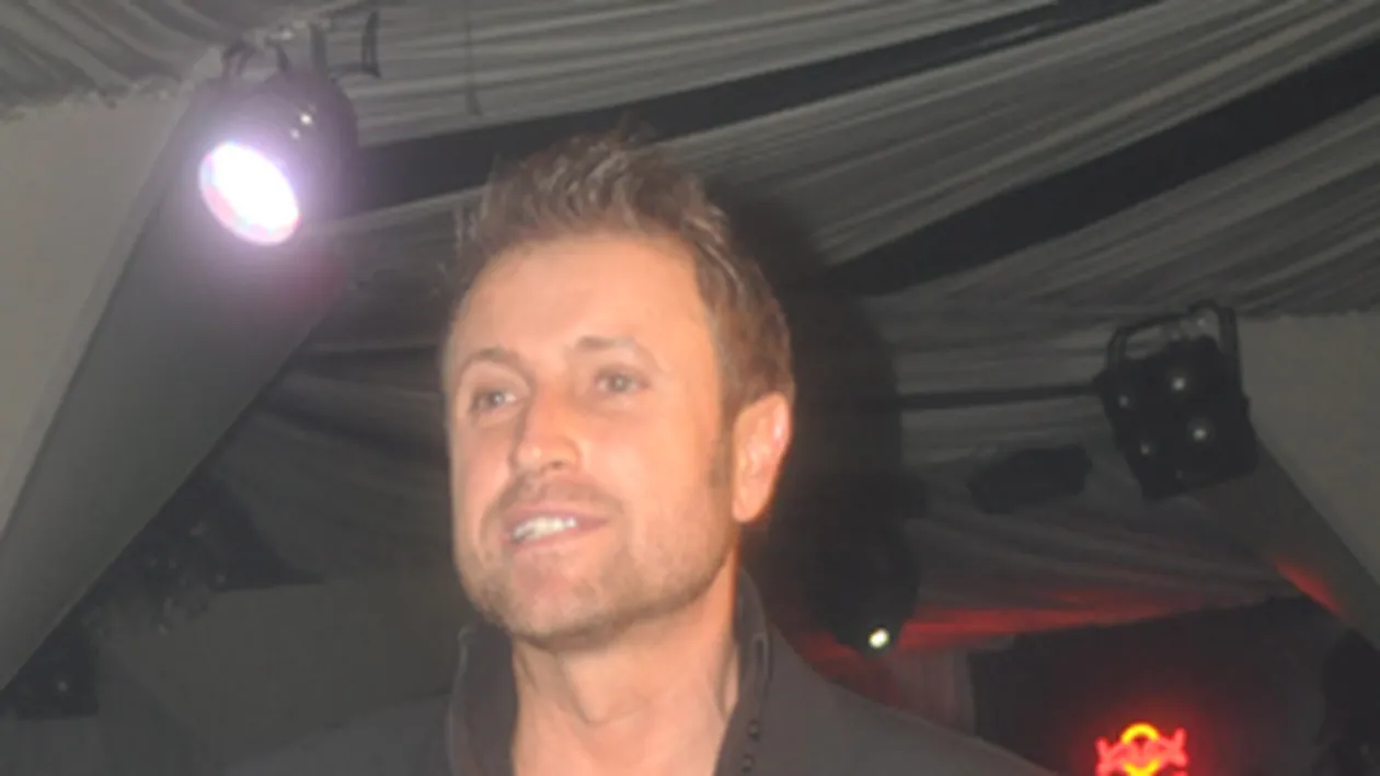 Ramona Gabor a venit cu iubitul sa-i vada pe baietii lui Bote