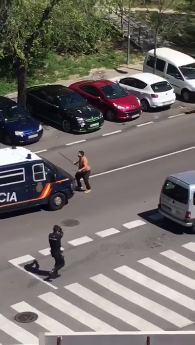 Un bărbat din Bilbao a provocat un mega-scandal, în plină stradă