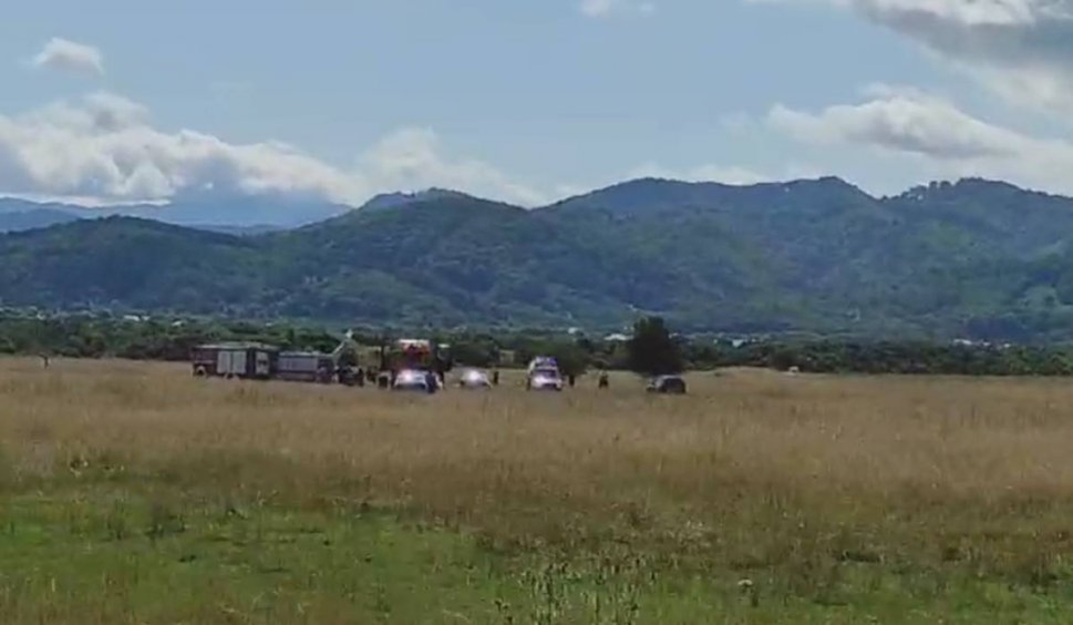 Autorităţile sunt în alertă, după ce un avion s-a prăbușit în Brașov. Un bărbat a murit