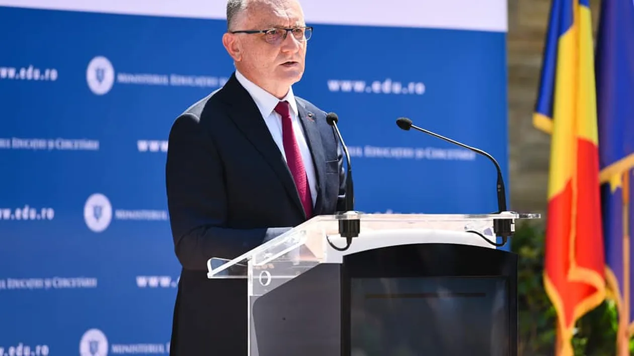 Cât timp rămân școlile închise? Sorin Cîmpeanu a făcut anunțul: ”Elevii vor trebui să plătească pentru greșelile noastre”