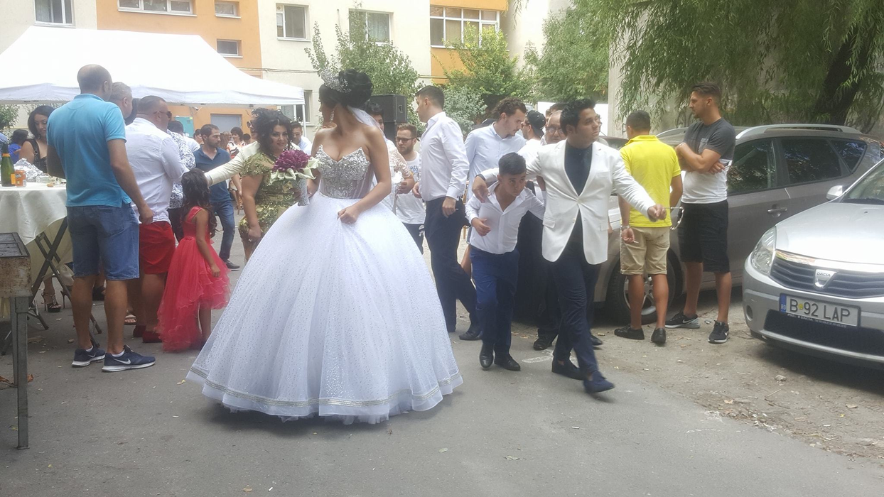 E mare chef în lumea manelelor! Imagini LIVE de la nunta lui Sorinel Copilul de Aur