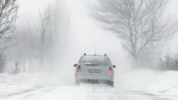 COD PORTOCALIU de vânt puternic şi zăpadă troienită: Care sunt judeţele vizate