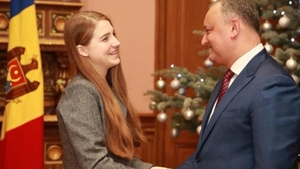 „Ruşine, dragă Ana Munteanu”. Câştigătoarea de la „Vocea României”, criticată de către Constantin Codreanu pentru că a acceptat un premiu de la Igor Dodon