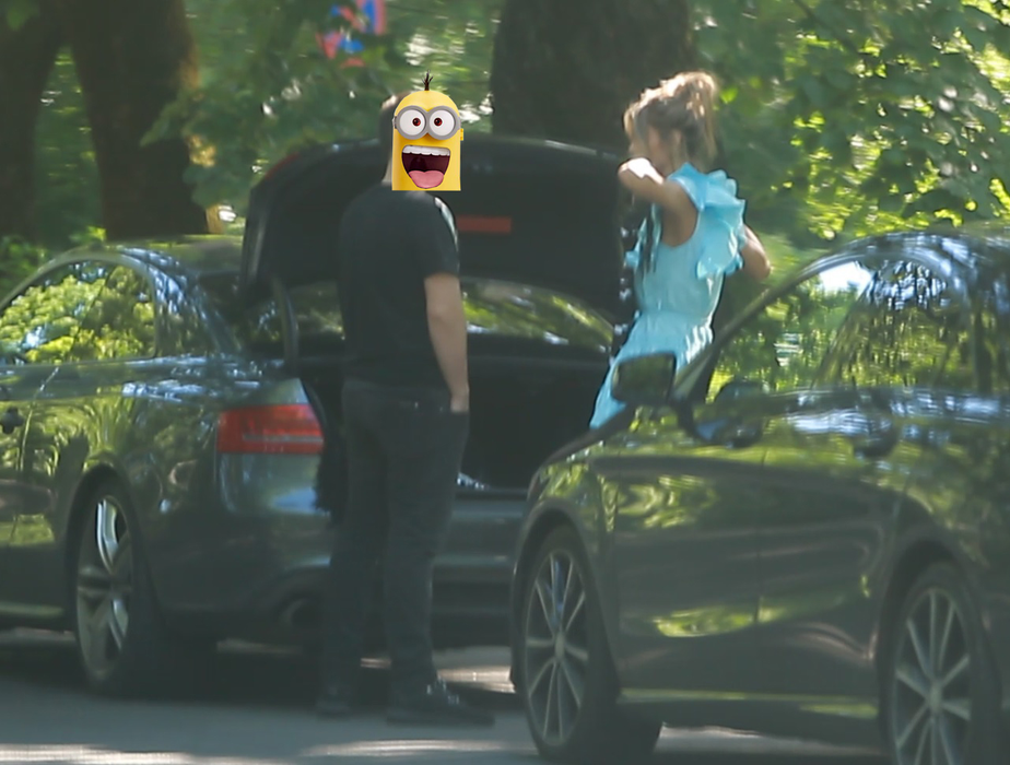 Ramona Olaru și-a probat ținutele la portbagaj