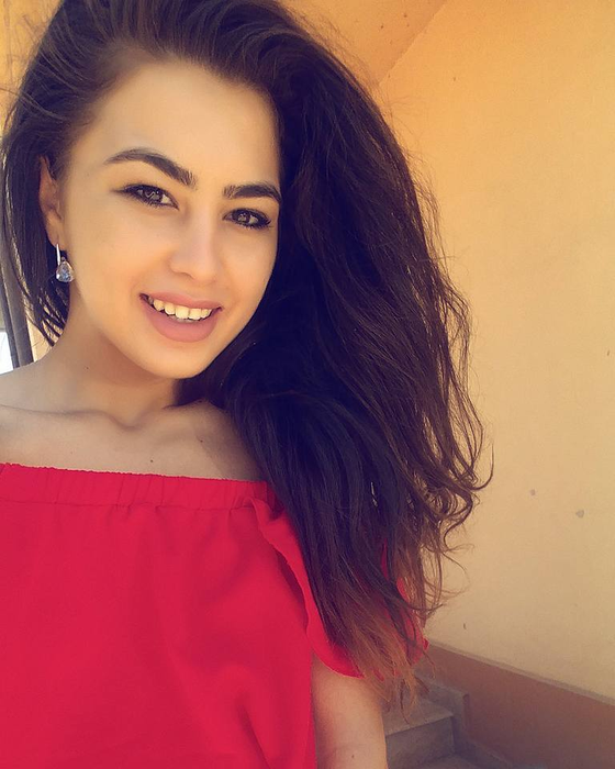 ALEXANDRA STOLERU este eroina din BAMBOO! Cine este tânăra de nici 22 de ani, care a ieşit ultima din flăcări, iar acum se află în spital