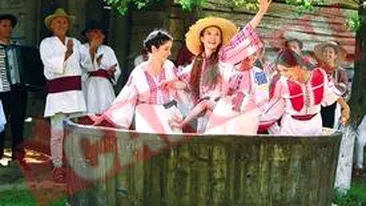 Au stors struguri cu picioarele goale