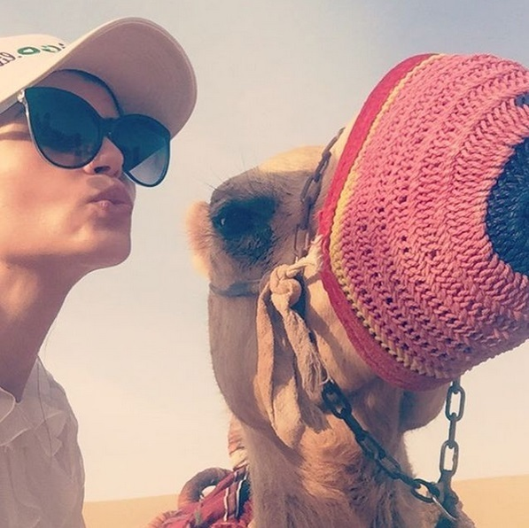 Monica Gabor şi-a dus fiica în Dubai