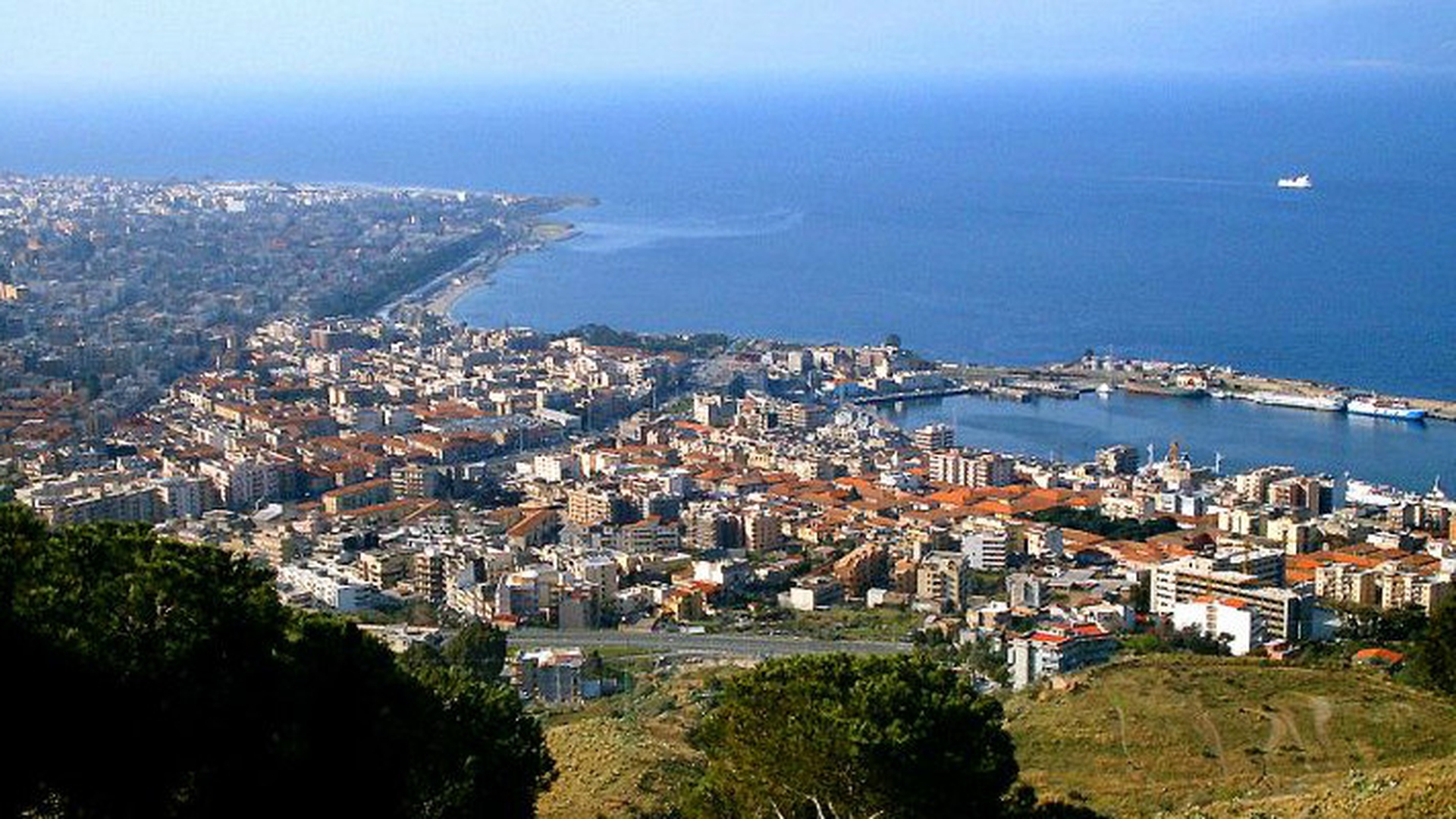Cel puţin opt morţi din cauza unui torent produs într-un canion din sudul Italiei
