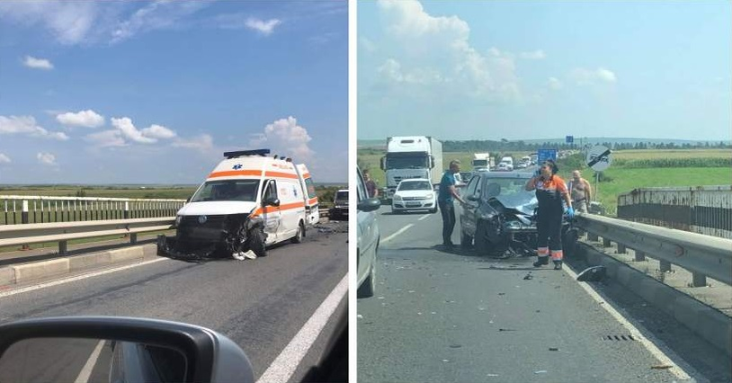 Ambulanţă cu pacienţi, spulberată de un şofer neatent în localitatea Remetea Mare. Sursa foto: Facebook