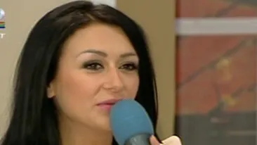 Denisa (Bambi): Rochia pe care am avut-o la Vegas este total diferita de ce imi imaginam eu ca voi purta in ziua nuntii