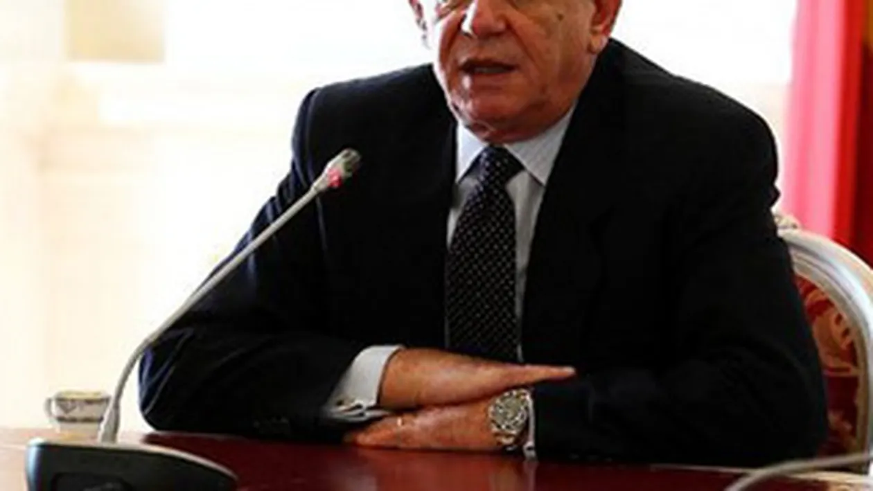 Membrii celor trei comisii recomanda plenului, in unanimitate, numirea lui Melescanu la SIE