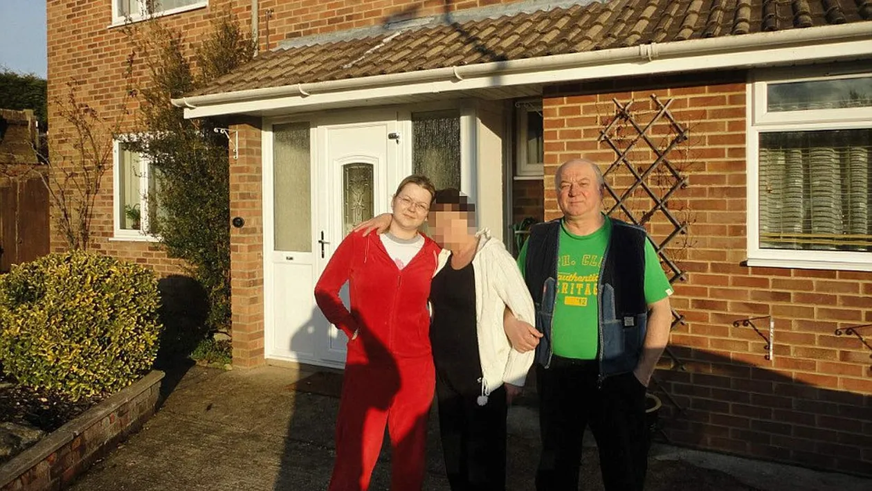 O mașină cu numere românești a fost văzută lângă locuința fostului spion rus Serghei Skripal înainte de atacul neurotoxic