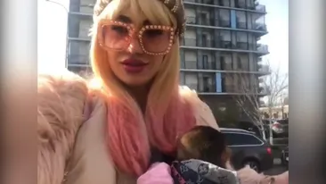VIDEO EXCLUSIV. Margherita de la Clejani și-a scos maimuța la plimbare! Apoi s-a lăudat pe Instagram