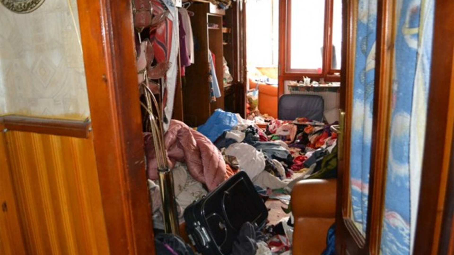 Ce a pățit o proprietară din Cluj-Napoca după ce și-a închiriat apartamentul unui student la Medicină. După 6 luni, avea 2.500 lei datorii la întreținere, dar asta nu e tot. Cum a lăsat apartamentul