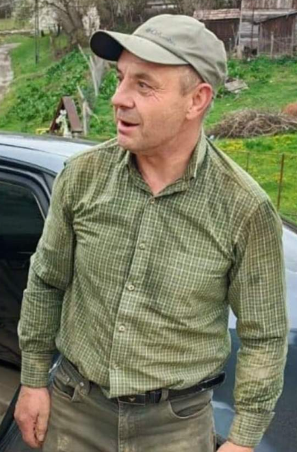 Aurel Frandeș s-a întâlnit cu autoritățile și le-a predat pe fetițe în siguranță/ sursă foto: Facebook