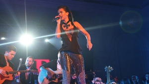 Inna, intre elegant si indraznet. Si-a aratat sanii, insa a dat-o in bara! Vezi de ce a fost considerata "prost imbracata"