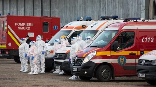 Când va intra România în al treilea val al pandemiei, cel mai agresiv de până acum. Ne așteptăm din nou la 10.000 de cazuri de infectare pe zi