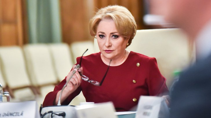 Viorica Dăncilă și-a făcut cont de Facebook. Prima ei postare: „Succesul nu e final, eşecul..”