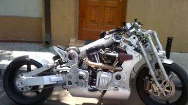 Extravagante de milionar! Costelus Casuneanu si-a cumparat un motor de 110.000 de euro