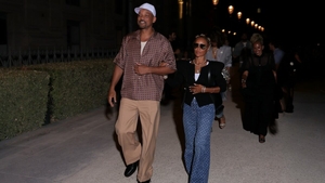 Jada Pinkett Smith s-ar fi mutat din nou cu Will Smith după ani de separare. „Sunt fericiți și se iubesc”
