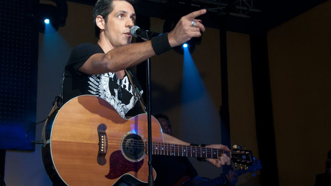 Ce va face Ștefan Bănică de Crăciun, în lipsa celebrelor sale concerte. Pandemia i-a stricat planurile, dar nu de tot