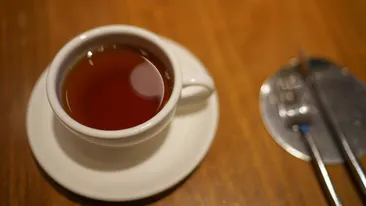 Băutura care încetinește îmbătrânirea. Trebuie să consumi 3 căni pe zi