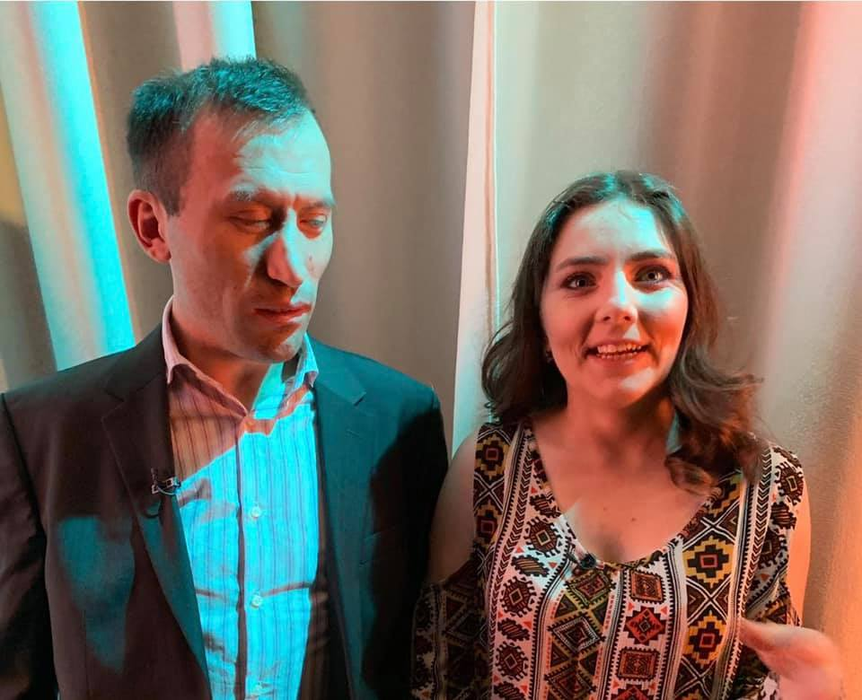 Vulpiţa de la Acces Direct a primit premiul la care nu se aştepta niciodată! Internetul a luat-o razna: “Felicitări”