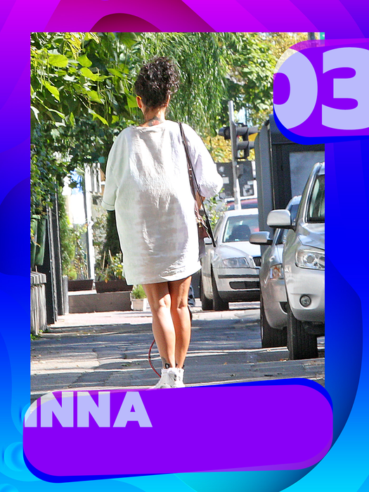 Ramona Olaru sau Delia, în TOP 25 sexy-vedete care… Iluzie optică, nu au nimic sub fustițe?!