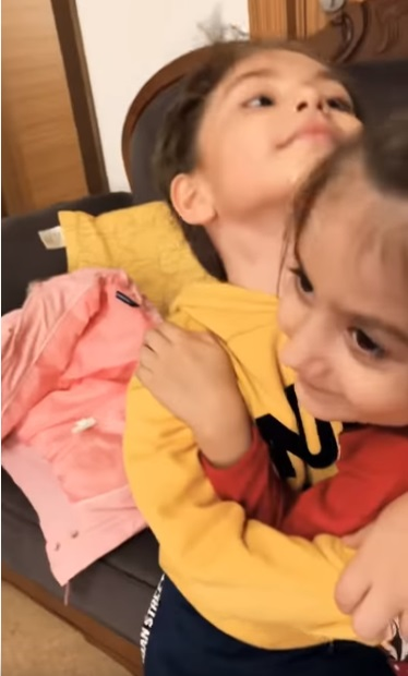 Andreea Mantea, interviu savuros cu David și iubita lui! Ce răspuns i-a dat fiul vedetei Kanal D când l-a întrebat de ce o iubește pe Ana