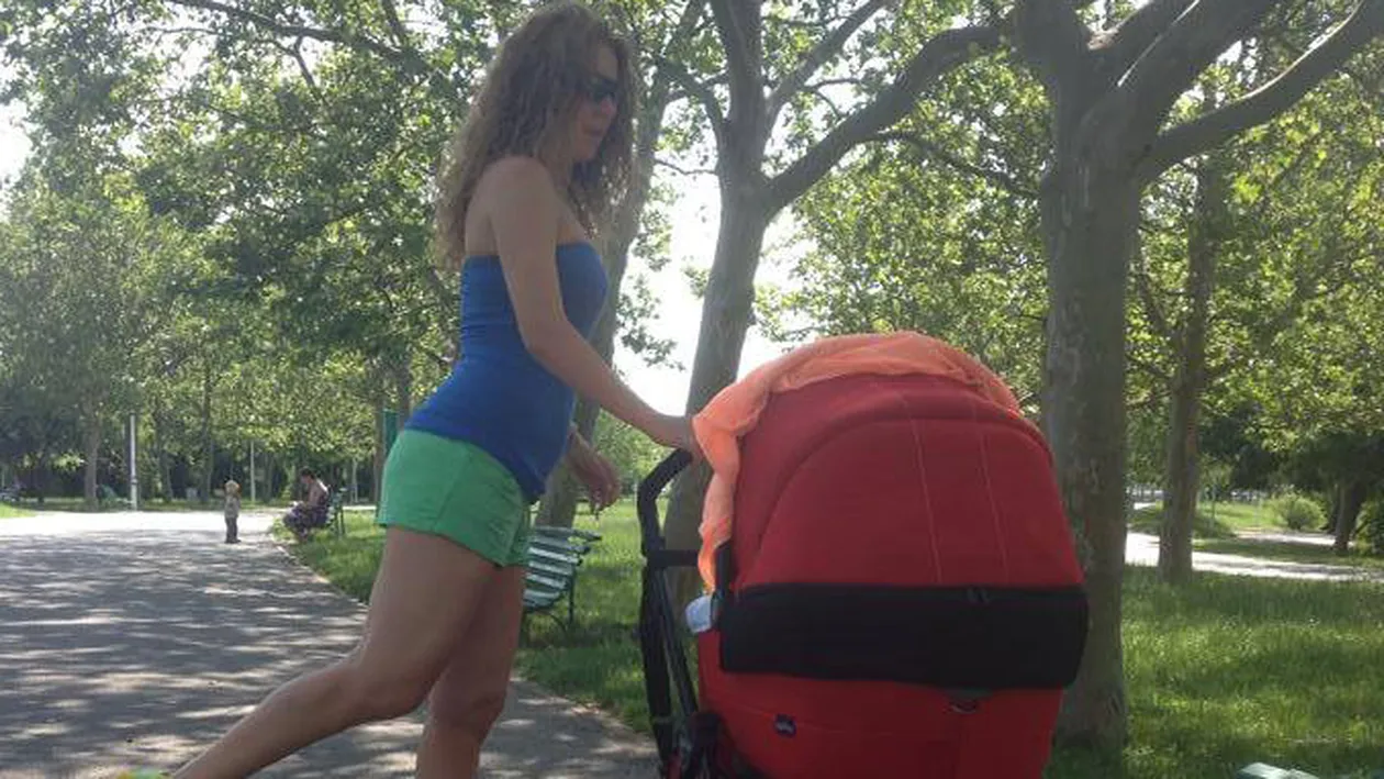 Abdomen “fara perdea”! Uite cum arata lauza Carmen Bruma si cum le raspunde celor care i-au spus ca are burta!