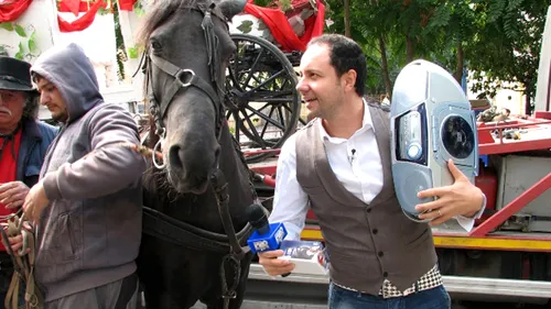 Catalin Maruta s-a plimbat cu trasura cu doi cai prin Bucuresti si a fost amendat de politie