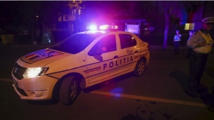 Tentativă de sinucidere, în Constanța. Un tânăr a vrut să se arunce de pe bloc, după ce a fost amendat în carantină