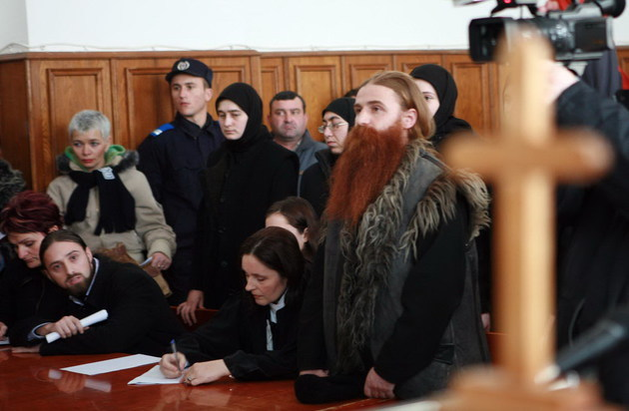 Ce se întâmplă acum cu preotul exorcist de la Tanacu, la 12 ani de la moartea măicuţei Irina!